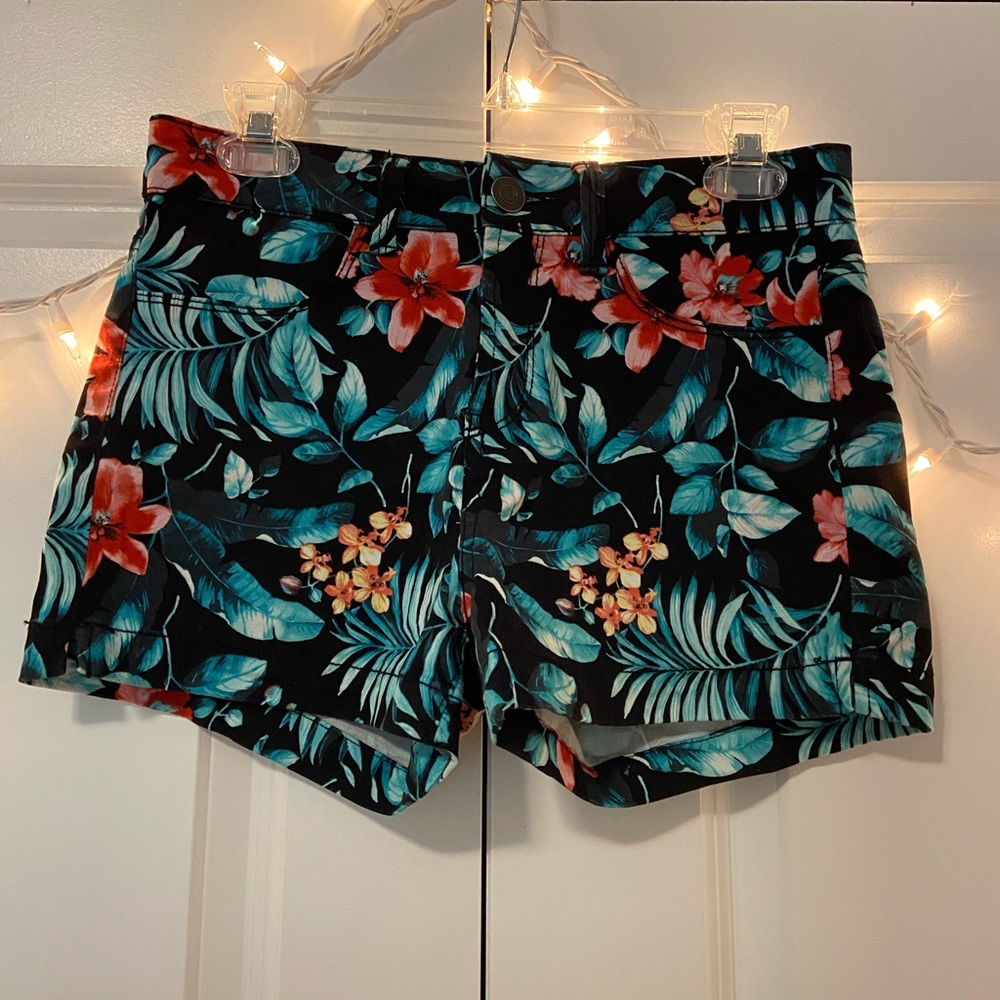 Kohl’s floral shorts size 5 (juniors)